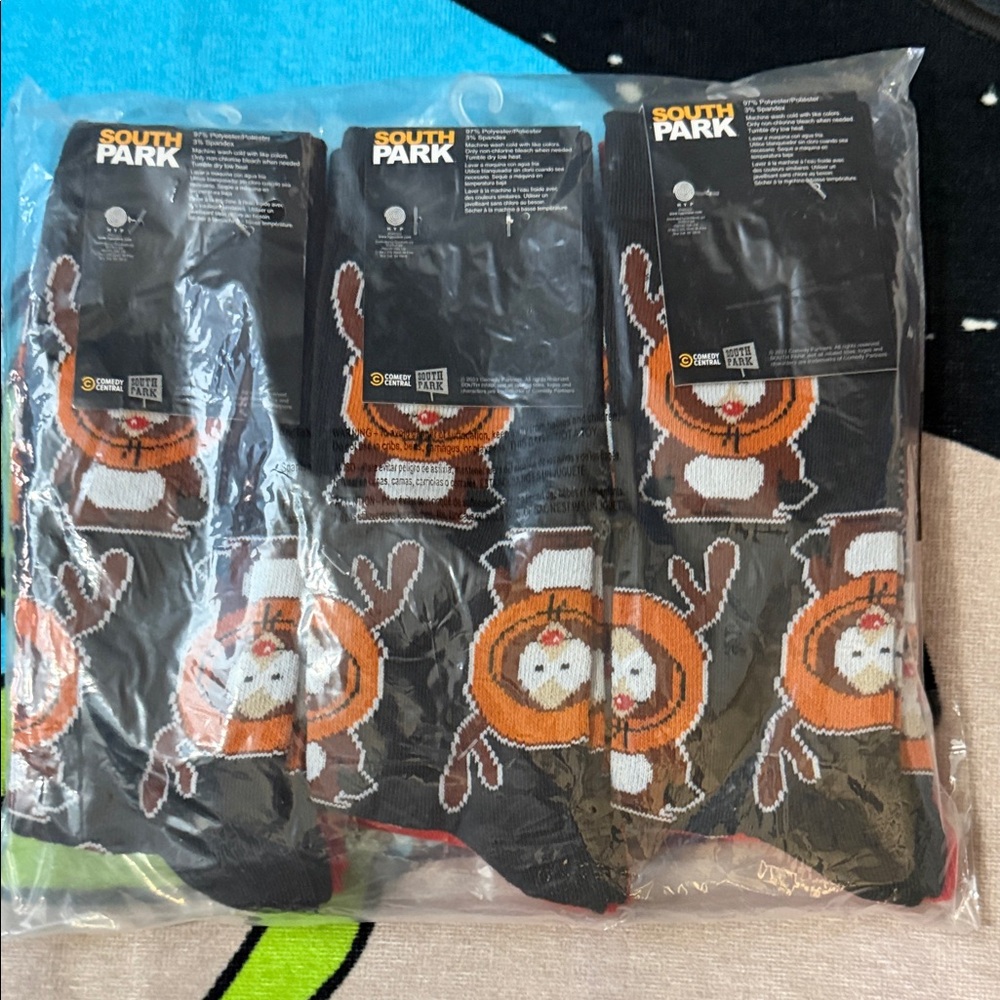 South Park Holiday Socks - 3 Sets.      ( 6 Pairs ) - Picture 6 of 6